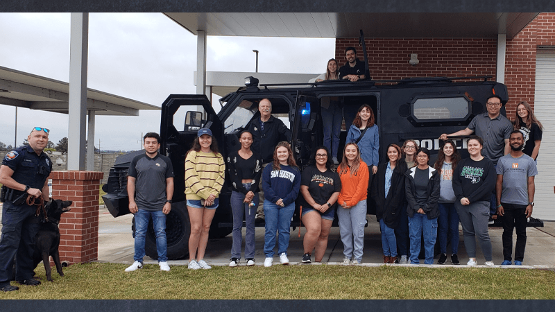 Chemistry class collaborates with Huntsville PD