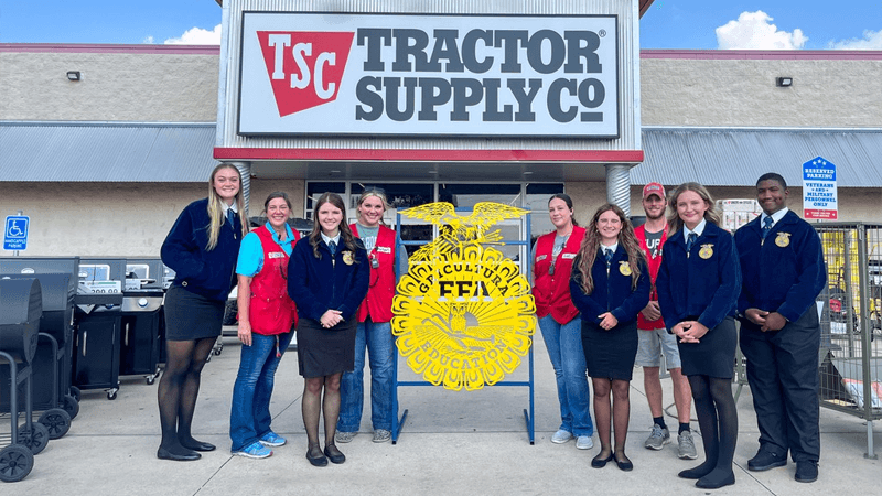 Huntsville High School FFA Chapter Awarded $4,575 for Poultry Education Project