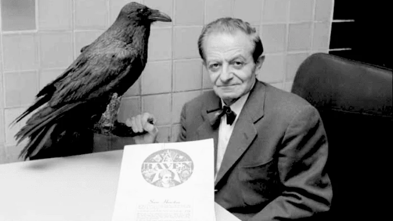 New Exhibit Celebrates Huntsville's Iconic Café Raven